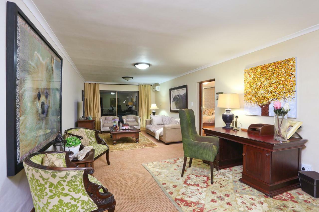 Shangri-La Manor (Adults Only) Hoekwil Екстериор снимка