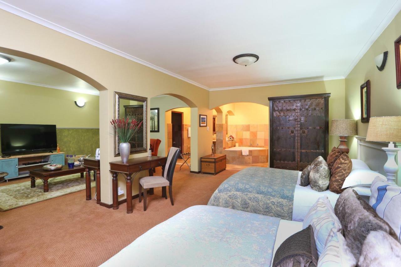 Shangri-La Manor (Adults Only) Hoekwil Екстериор снимка