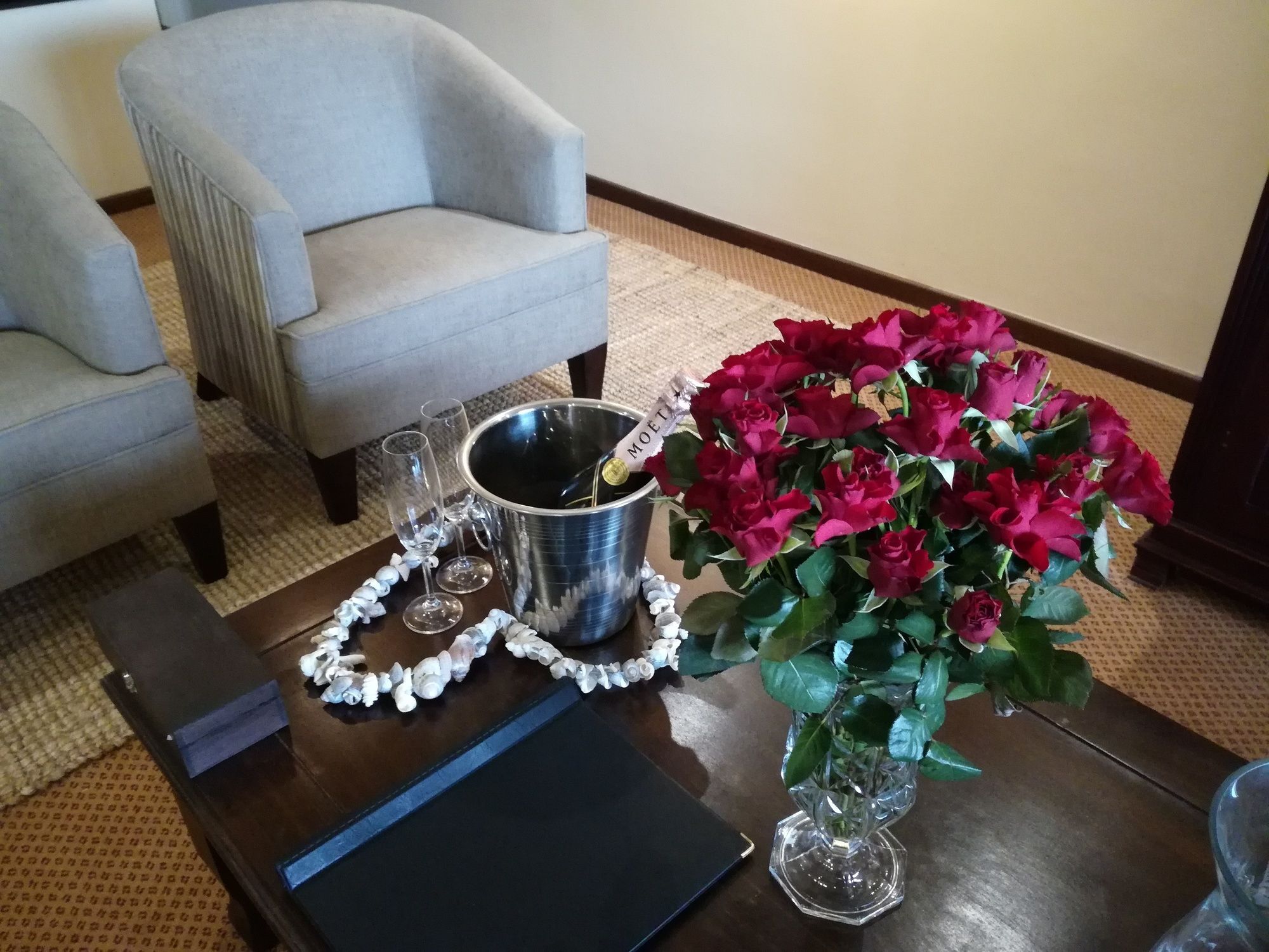 Shangri-La Manor (Adults Only) Hoekwil Екстериор снимка